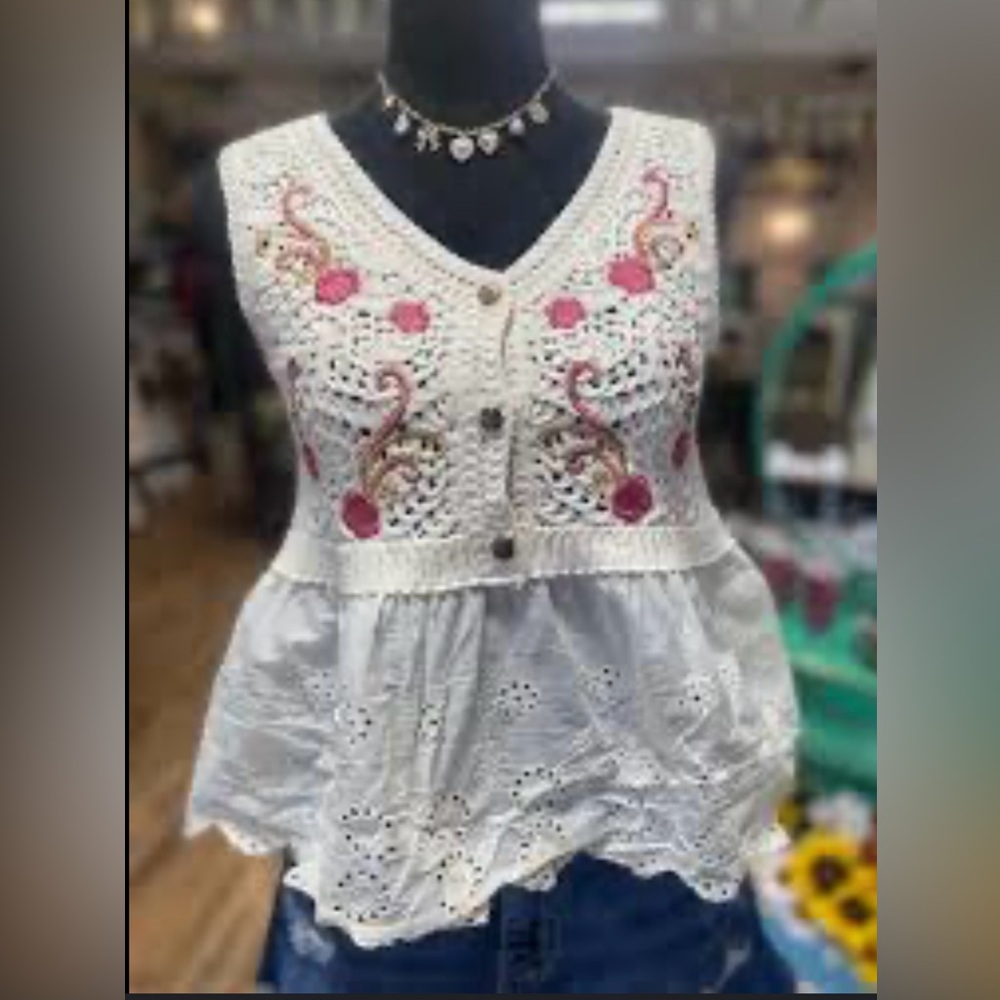 POL Embroidered Detail V-Neck Eyelet Peplum
Tank